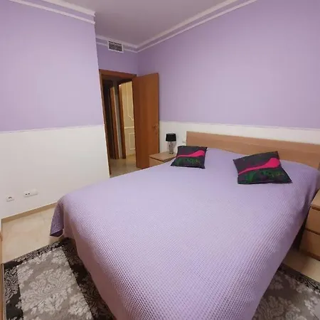 Golden Pineda Family Complex With Parking Apartment Salou